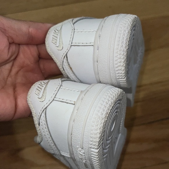 Nike Air Force 1 (White) - Picture 6 of 7